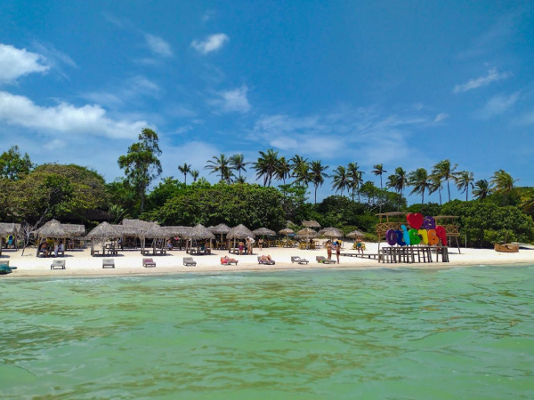 Lagoa do Paraíso: Oásis de Água Cristalina